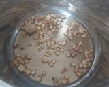 Tarhonyás hús uborkasalátával recept fázis 2 fotója
