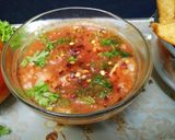 A picture of step 3 of Mexican tomato Salsa with Nachos.