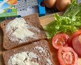 Hình bước làm 1 của món Bữa Sáng Ngon Với Sandwish, Bacon, Trứng, Cheese