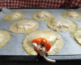 Foto del paso 5 de la receta: Empanadillas de queso y membrillo