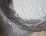 Foto del paso 2 de la receta: Muffins de limón con chispas de chocolate o frambuesa