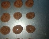 Foto langkah ke 4 dari resep Semprit Susu Rasa Coklat.