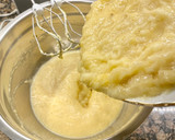 Foto del paso 3 de la receta: Pasteles esponjosos con manzana y plátano, sin gluten