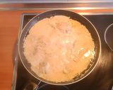 Foto del paso 5 de la receta: Pechugas de pollo al vino con salsa de mostaza.
