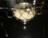 A picture of step 2 of Mash potatoes, salad n fish fillet.
