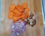 Foto langkah ke 1 dari resep Bening Kelor Kerang.