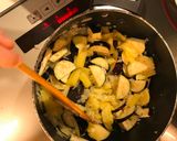 A picture of step 4 of Eggplant curry.