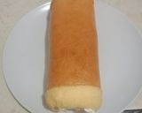 Foto langkah ke 6 dari resep Nutrijell Mango Roll Cake.