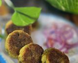 A picture of step 5 of Paneer lauki kebab.