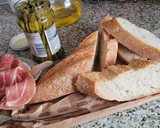 Foto del paso 1 de la receta: Tostadas con espárragos de bote y jamón serrano