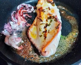 Foto del paso 12 de la receta: Calamar a la plancha al limón con ajos garrapiñados y perejil