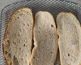 Foto del paso 1 de la receta: Tosta de pimientos con su pilpil y gulas en TMX