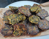 Foto del paso 4 de la receta: Bocadillos de hojas y pencas de acelga al horno