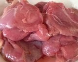 Foto del paso 2 de la receta: Muslos de pavo con pimiento capia