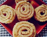 इन्स्टंट खुसखुशीत बटर चकली (butter chakali recipe in marathi) रेसिपी स्टेप 6 फोटो 