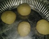 A picture of step 4 of Puri paratha with chicken tikka.