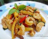 รูปขั้นตอนการทำที่ 6 ของ ก๋วยเตี๋ยวเส้นใหญ่ผัดน้ำพริกเผา