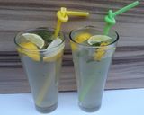 A picture of step 4 of Virgin Mojito.