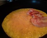 Foto del paso 6 de la receta: Omelette de plátano maduro para desayunar... 😘🍌🧀🥓🥚🍳🍌😘