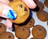 Foto langkah ke 8 dari resep Mini Choco Chips Cookies.