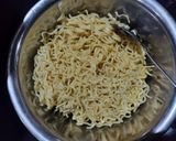 Foto langkah ke 1 dari resep Mie Telor Goreng.