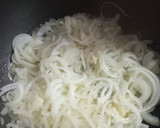 Foto del paso 1 de la receta: Suprema en colchón de cebollas