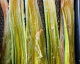A picture of step 5 of Oven roasted leek.