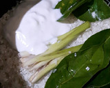 Foto langkah ke 1 dari resep Nasi Gurih Daun Jeruk Simple ala Indy.