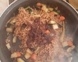 A picture of step 2 of Sofie's veg fusion noodle.