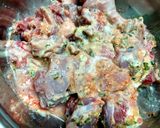 A picture of step 1 of Chicken Jahapanah.