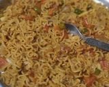 मसाला मैगी(MASALA MAGGI RECIPE IN HINDI) रेसिपी चरण 3 फोटो