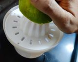 A picture of step 1 of Fresh sweet lime juice.
