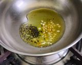 A picture of step 2 of Roasted gram coconut chutney.