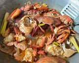 Foto langkah ke 6 dari resep Seafood Tumpah Saos Padang.