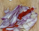 Foto langkah ke 3 dari resep Tumis Pare Orak Arik Telur.