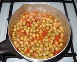Foto del paso 2 de la receta: Fideos coditos en salsa con arvejas