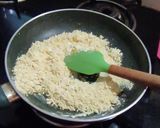 खमंग खुसखुशीत तिळगुळ पोळी. (Tilgul Poli Recipe In Marathi) रेसिपी स्टेप 3 फोटो 