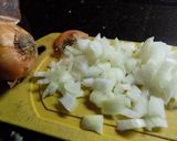 Foto del paso 1 de la receta: Pollo con panceta en cubos (al disco)