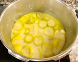 Foto del paso 5 de la receta: Crema de calabacín con quesitos