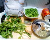 A picture of step 1 of Pea Samosas.