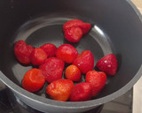 Foto del paso 3 de la receta: Postre de queso y fresas