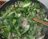 Hình bước làm 4 của món Bò xào lá lốt