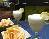 Foto del paso 3 de la receta: Pisco sour con azúcar flor 🍋