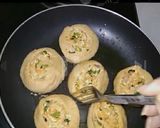 A picture of step 5 of Veg Pinwheel Samosa.