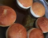 A picture of step 4 of Round doughnuts (Bombolonis).