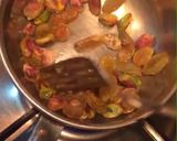 A picture of step 3 of Bread dry fruits Halwa.