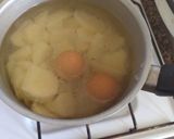 Foto del paso 2 de la receta: Asado al horno con puré de papas y ensalada de tomate y huevo