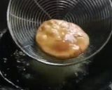 A picture of step 8 of Pyaz ki kachauri.