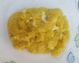 A picture of step 3 of Suji aamsatto (semolina mango papad) sweet.