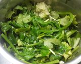 A picture of step 2 of Palak Carrot Rava Idli.